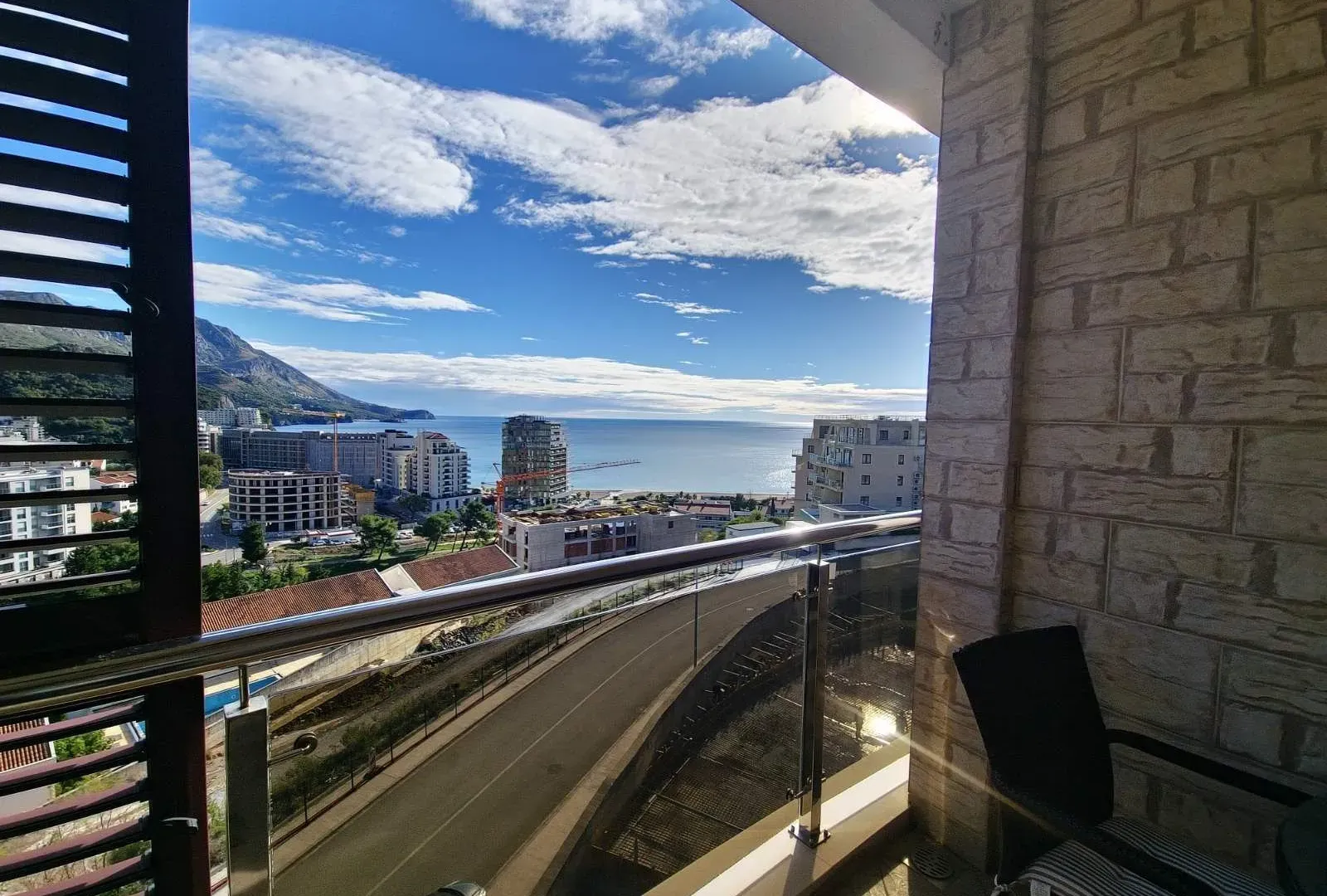 Izdavanje, garsonjera, 42m², Bečići, Budva