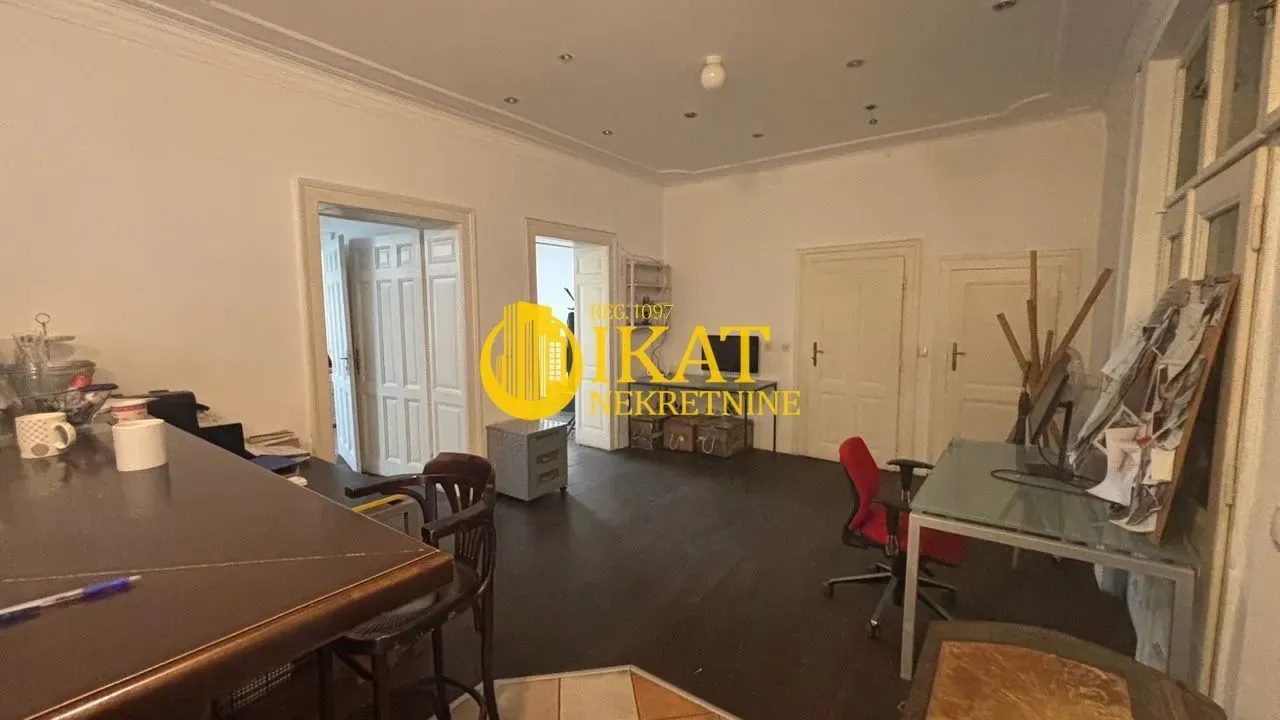 Izdavanje, trosoban stan, 70m², Stari Grad, Beograd