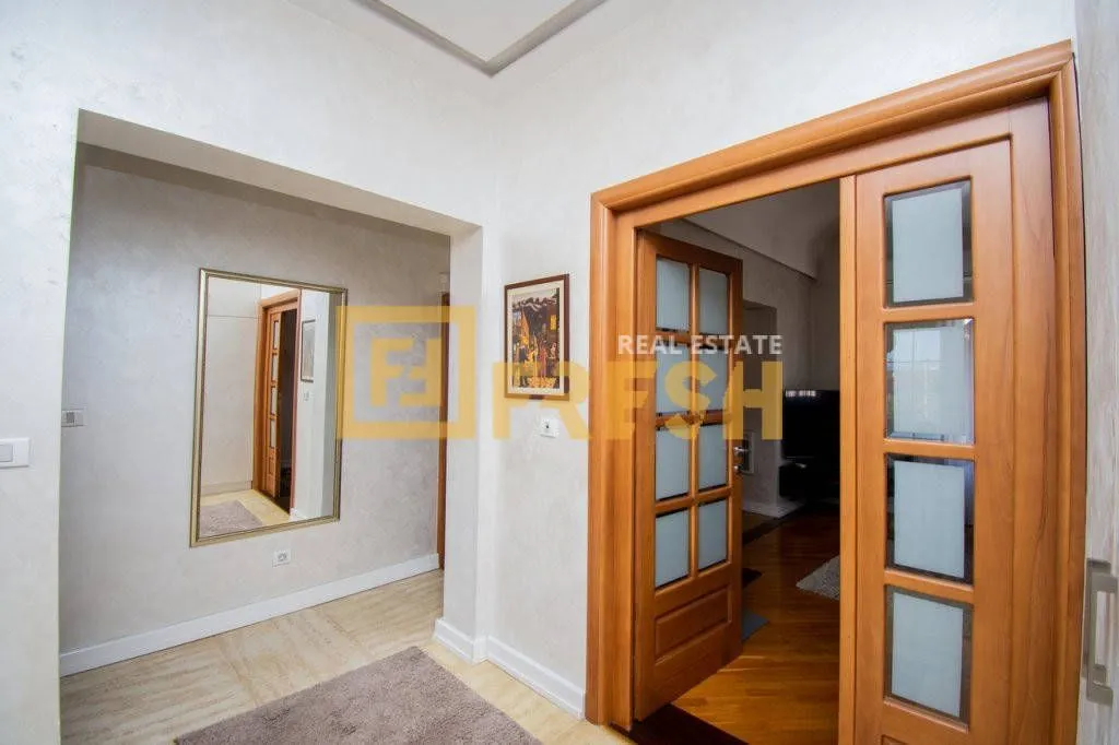 Rent, house, 320m², Gornja Gorica, Podgorica