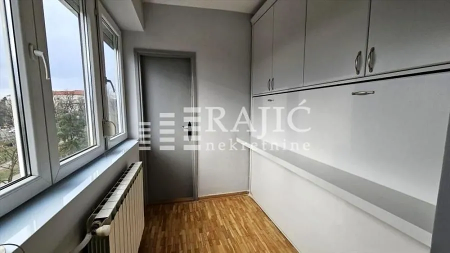 Rent, one bedroom apartment, 44m², Neimar, Vračar Sve Podlokacije
