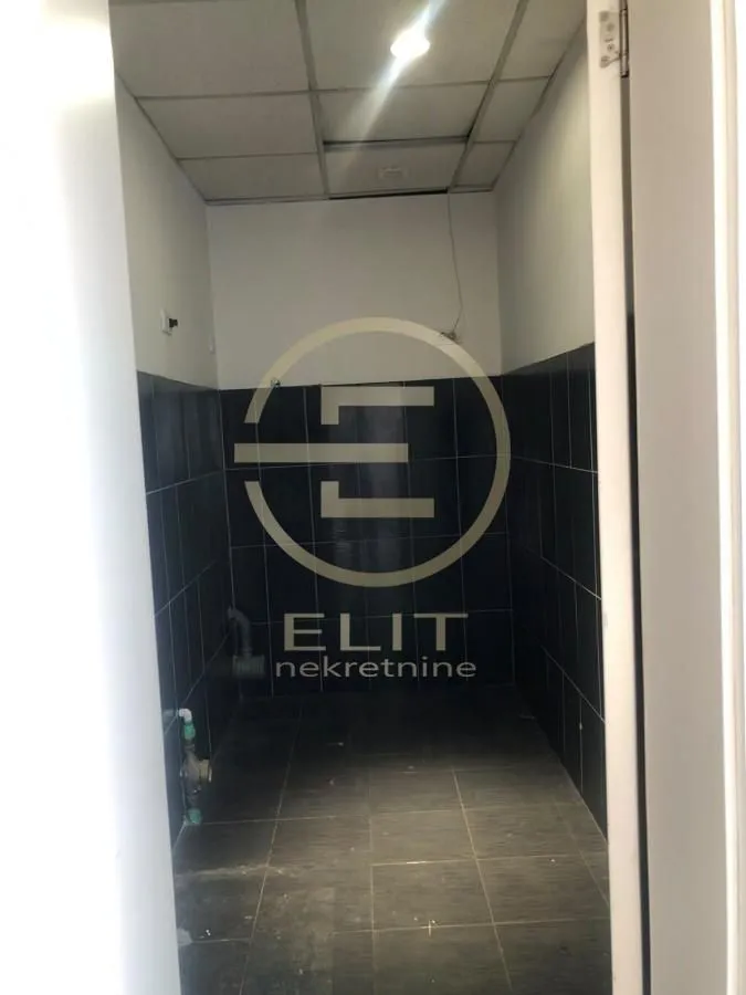 Rent, office space, 153m², Detelinara, Novi Sad Sve Podlokacije