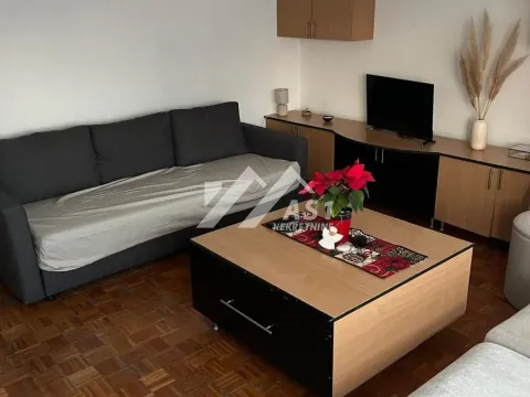 Izdavanje, trosoban stan, 70m², Novi Sad Sve Podlokacije, Novi Sad - image 2