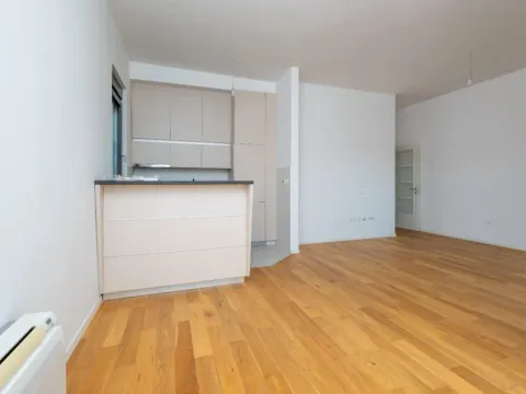 Sale, three bedroom apartment, 95m², Gornja Gorica, Podgorica - image 10