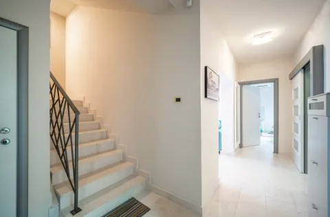 Prodaja, kuća, 484m², Stoliv, Kotor - image 22