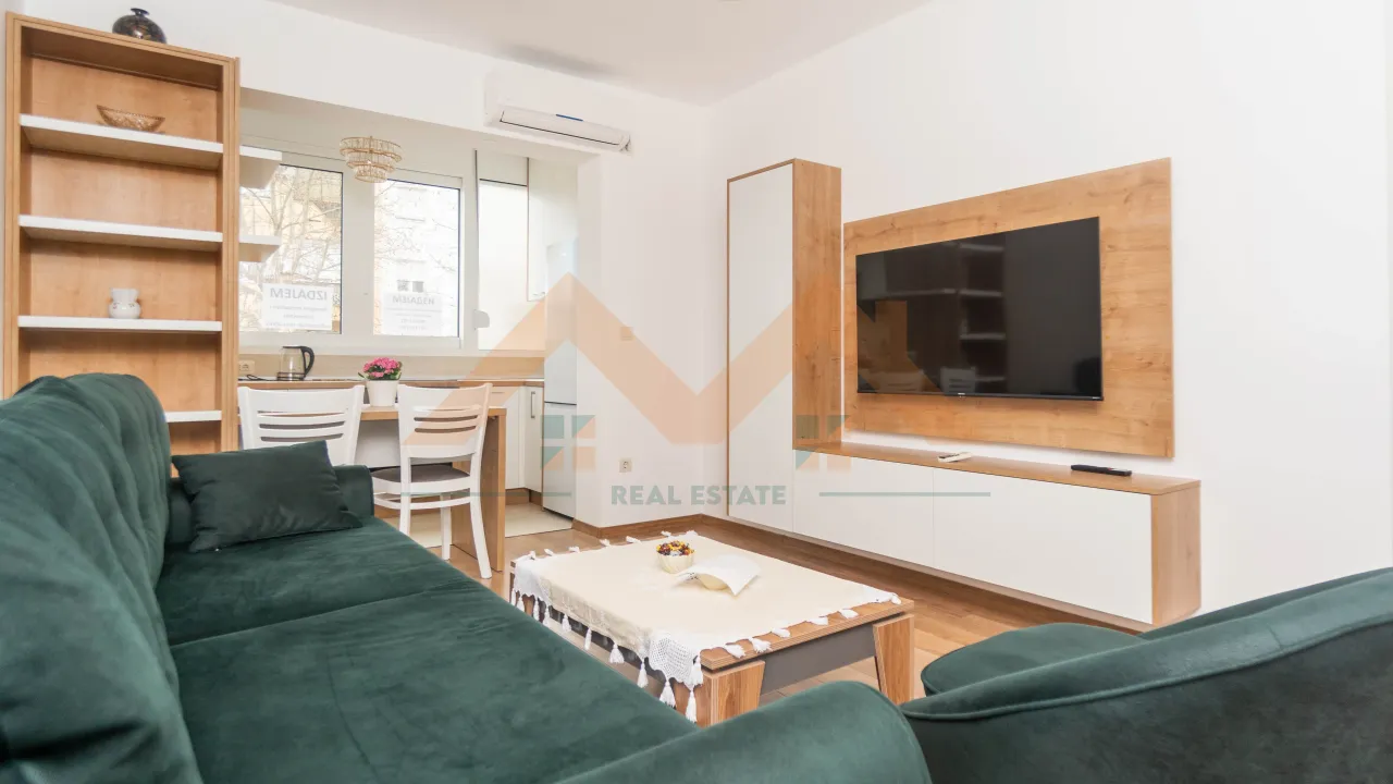 Izdavanje, jednosoban stan, 40m², Preko Morače, Podgorica