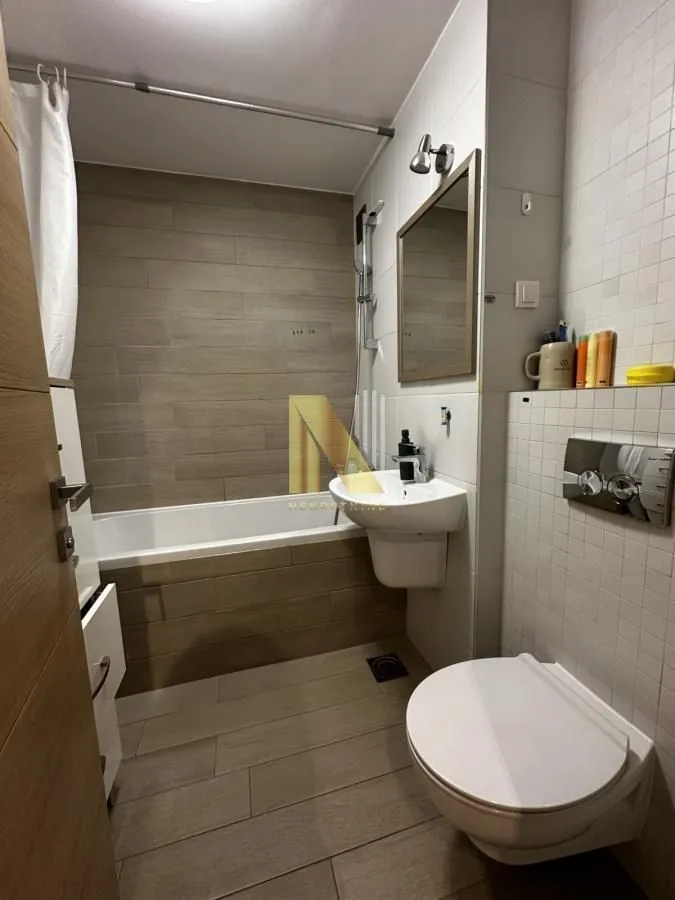 Prodaja, četvorosoban stan, 94m², Novo naselje, Novi Sad