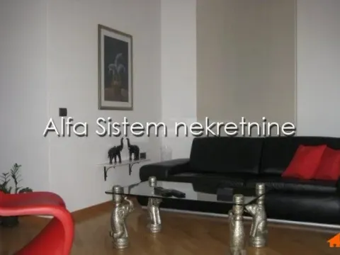 Izdavanje, trosoban stan, 84m², Vračar Hram, Vračar Sve Podlokacije - image 1