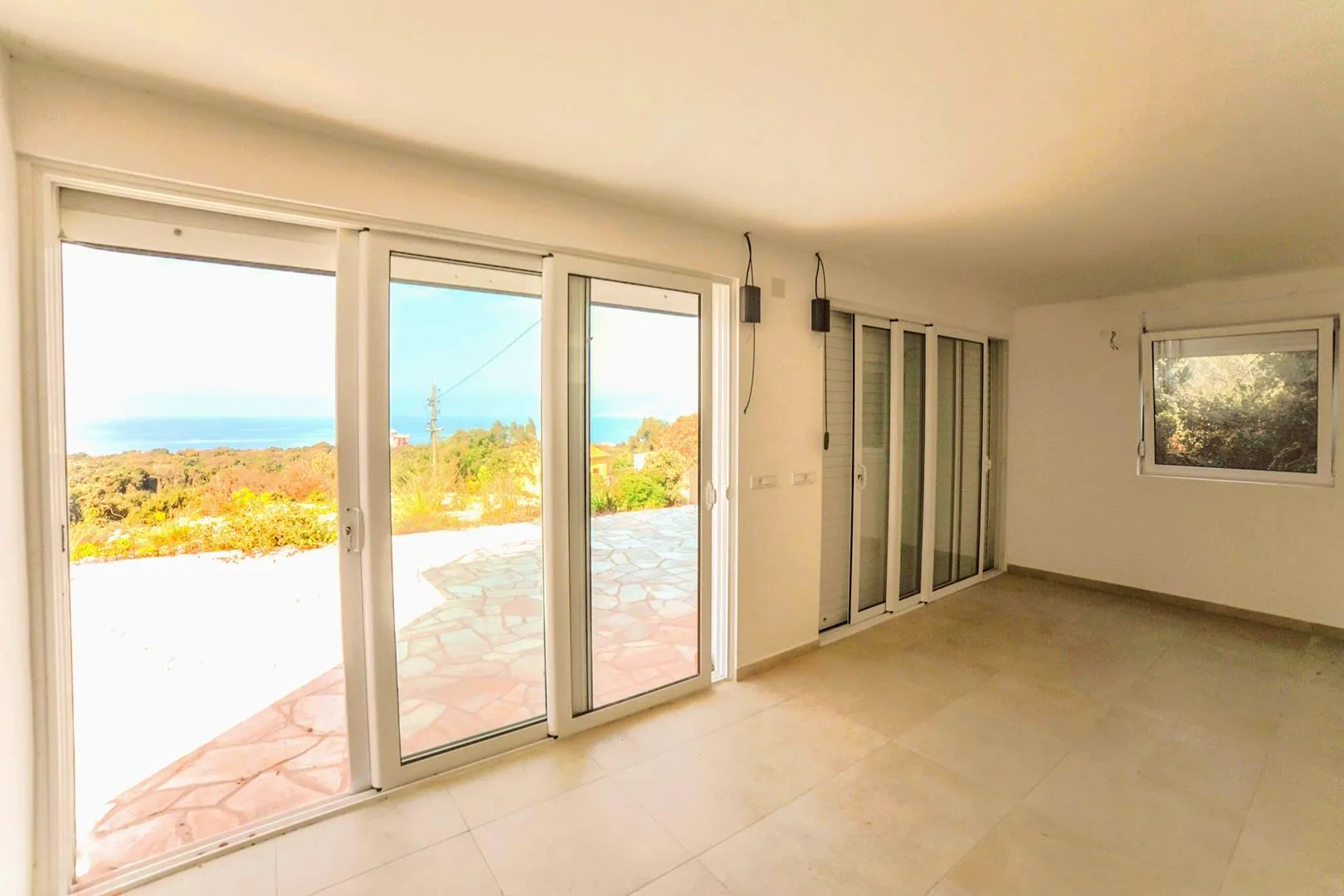 Sale, house, 226m², Utjeha, Bar