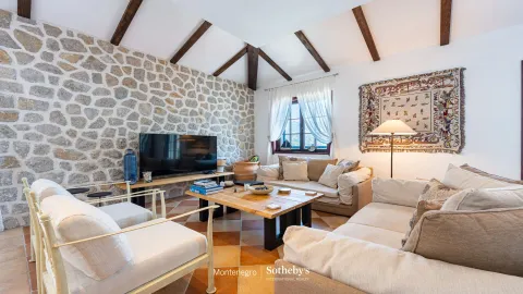 Prodaja, dvosoban stan, 101m², Kostanjica, Kotor - image 17