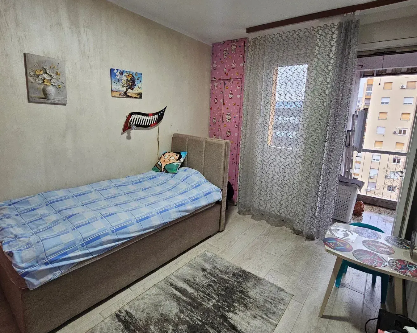 Rent, three bedroom apartment, 100m², Pejton, Podgorica
