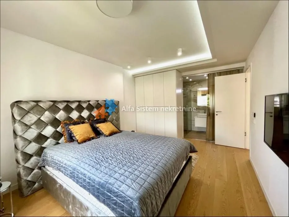 Izdavanje, stan, 240m², Neimar, Vračar Sve Podlokacije