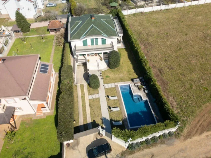 Sale, house, 500m², Zabjelo, Podgorica