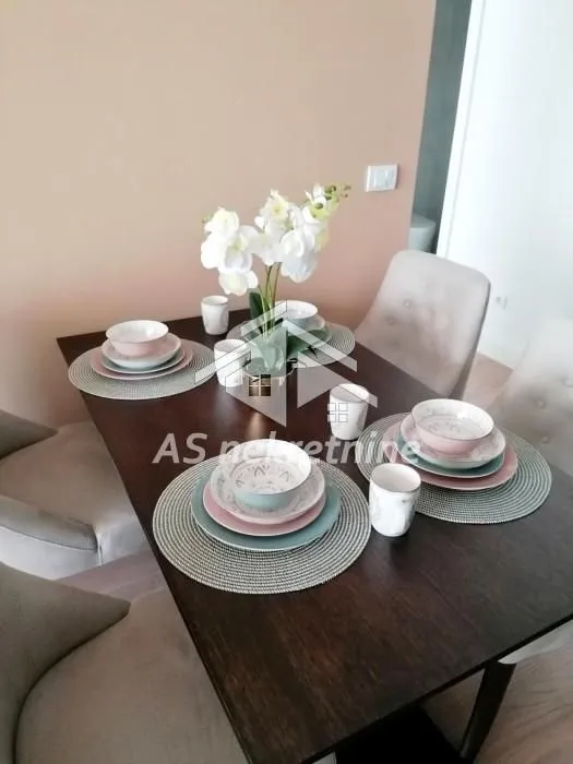 Rent, three bedroom apartment, 69m², Savski Venac, Beograd