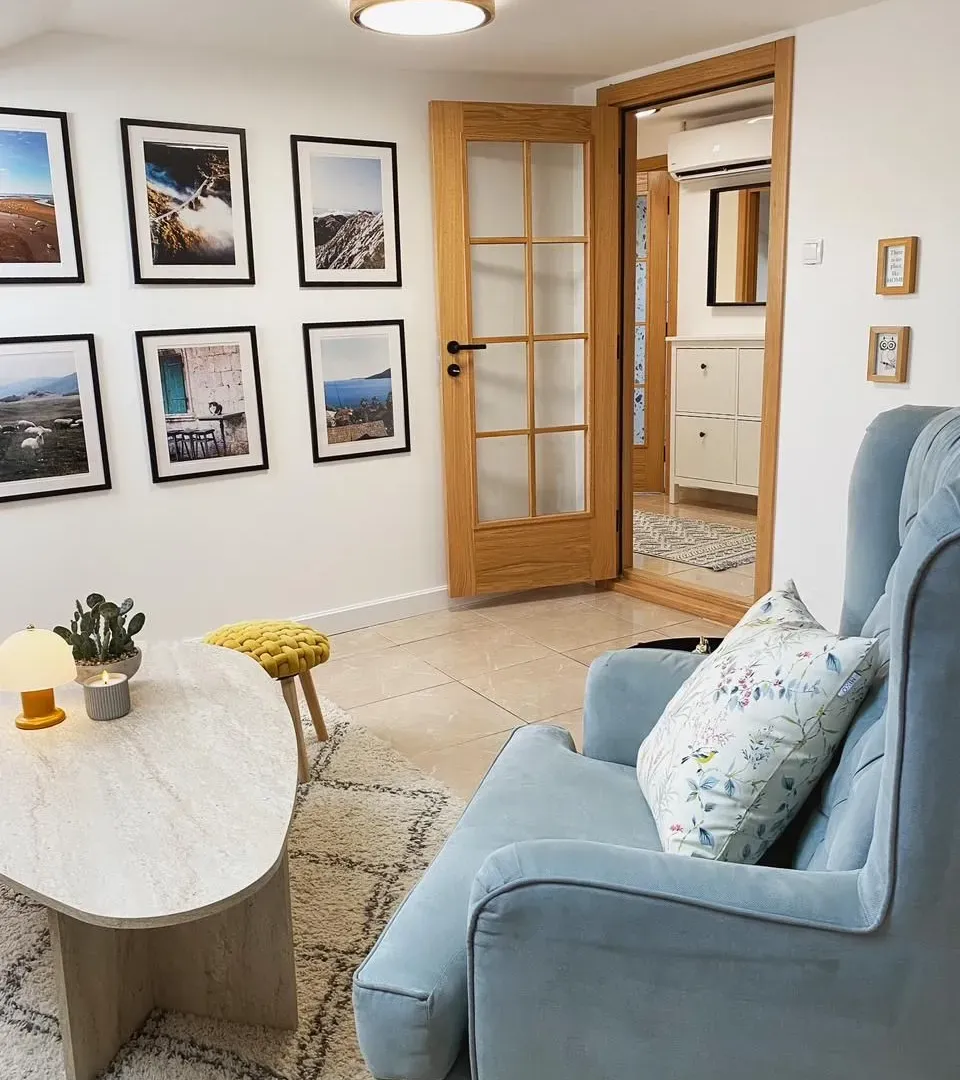 Izdavanje, dvosoban stan, 76m², Centar, Podgorica