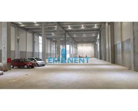 Rent, office space, 4500m², Centar, Stara Pazova - image 9