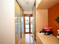 Izdavanje, dvosoban stan, 160m², Gorica C, Podgorica - image 8