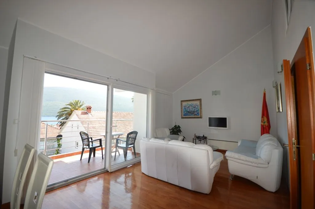 Prodaja, kuća, 285m², Đenovići, Herceg Novi