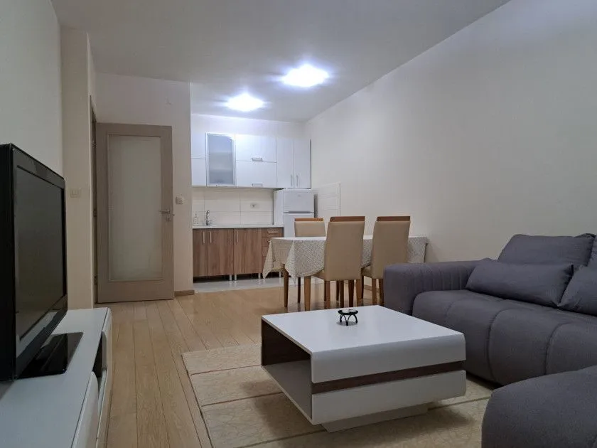 Izdavanje, jednosoban stan, 47m², City Kvart, Podgorica
