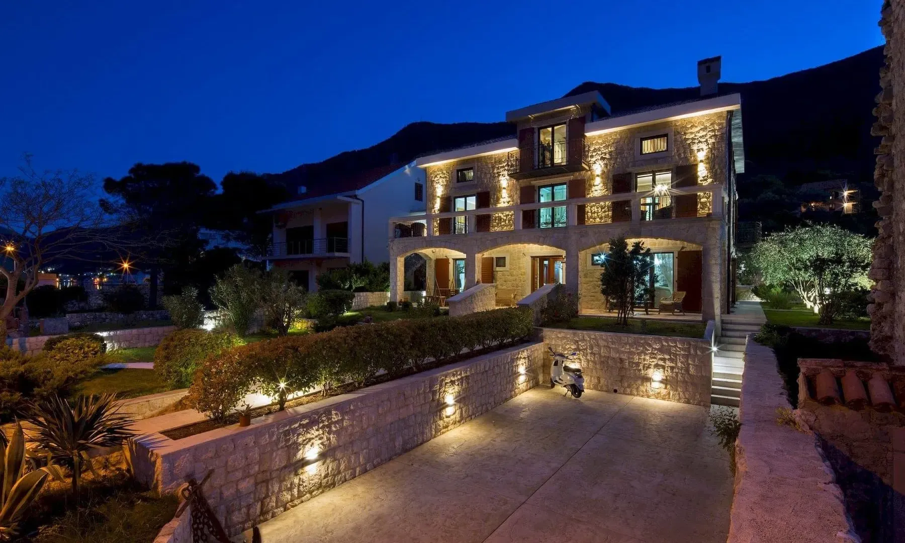 Sale, house, 497m², Prčanj, Kotor