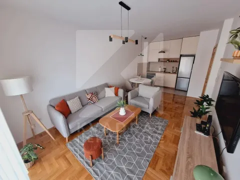 Rent, one bedroom apartment, 45m², Stari Aerodrom, Podgorica - image 2