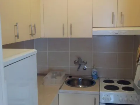 Izdavanje, jednosoban stan, 28m², Sajmište, Novi Sad - image 4