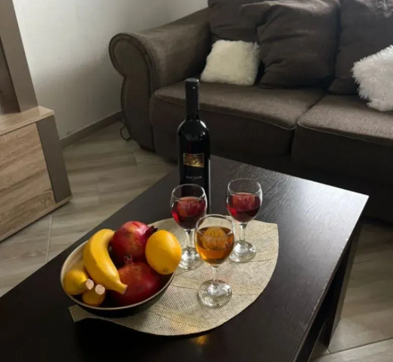 Daily-rent, two bedroom apartment, 99m², Kotor, Crna Gora