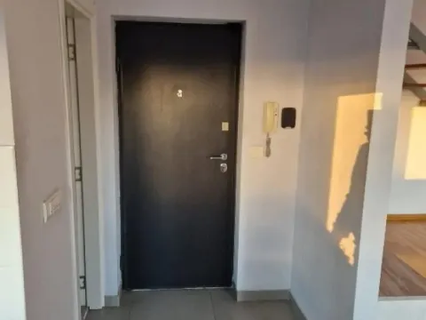 Rent, three bedroom apartment, 90m², Lekino Brdo, Voždovac Sve Podlokacije - image 11