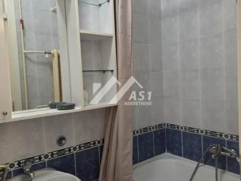 Izdavanje, jednosoban stan, 27m², Bulevar Oslobodjenja, Novi Sad Sve Podlokacije - image 8