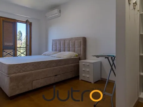 Izdavanje, jednosoban stan, 52m², Centar, Podgorica - image 9