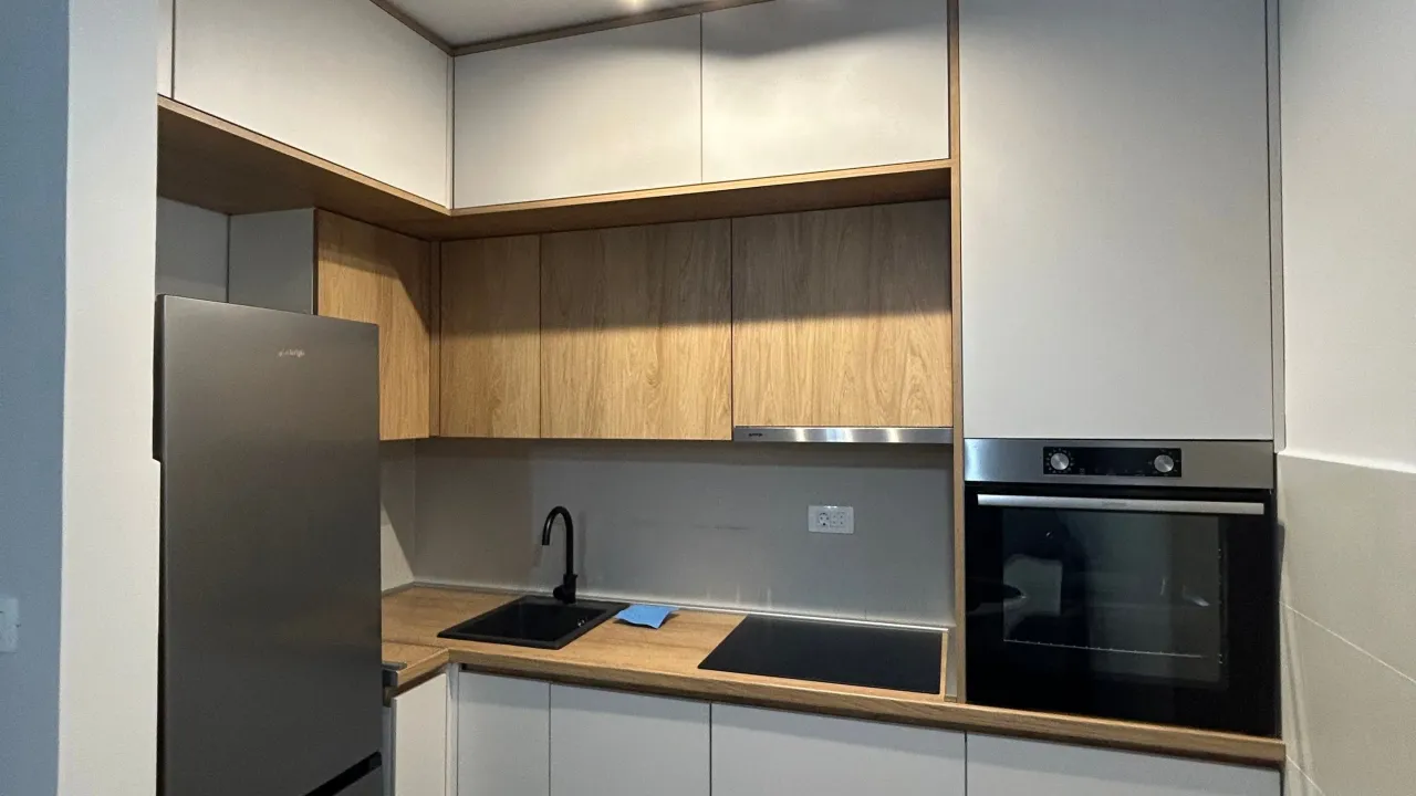 Izdavanje, jednosoban stan, 45m², Pobrežje, Podgorica