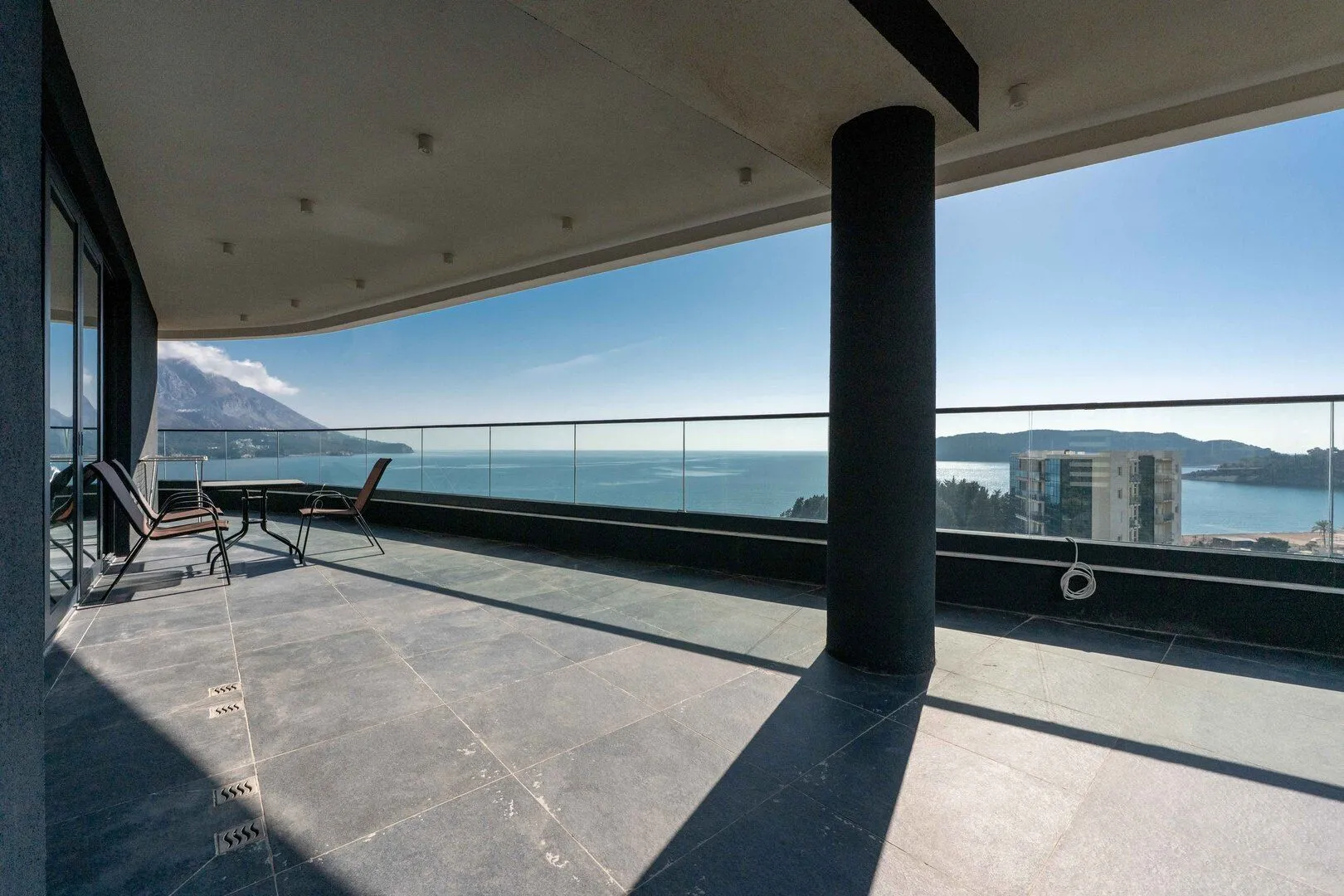Prodaja, dvosoban stan, 145m², Bečići, Budva