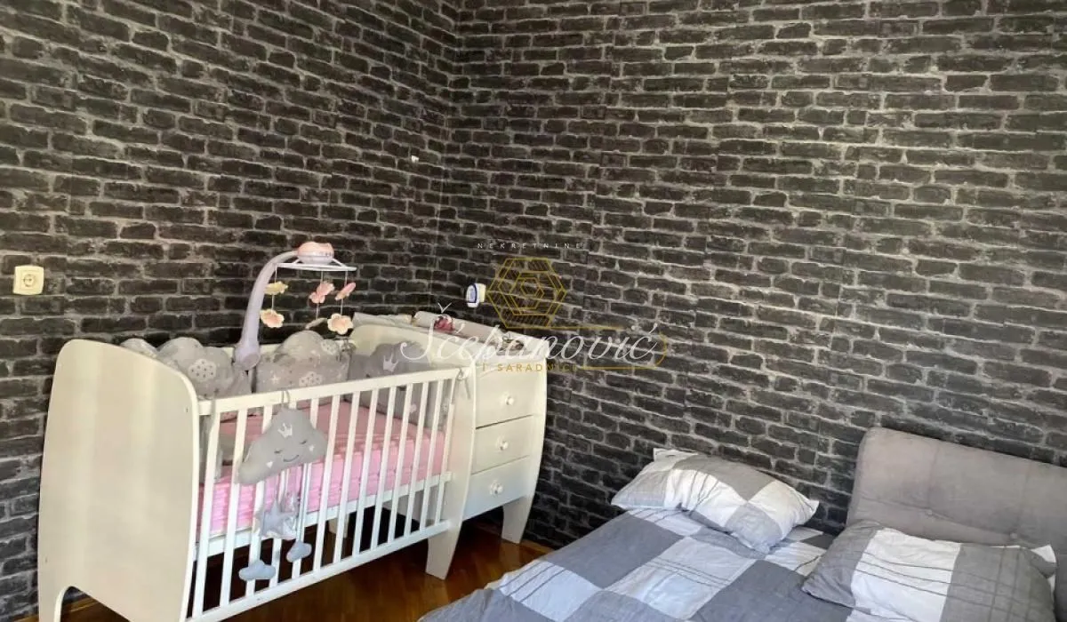 Sale, three bedroom apartment, 71m², Salajka, Novi Sad Sve Podlokacije