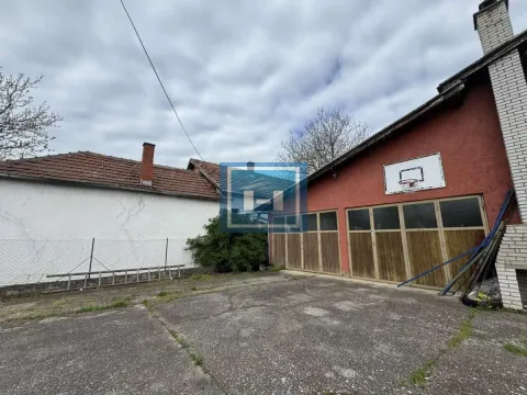 Prodaja, kuća, 124m², Ćuprija, Srbija - image 2