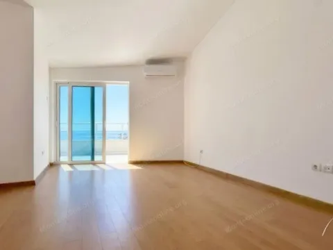 Prodaja, trosoban stan, 169m², Petrovac, Budva - image 4