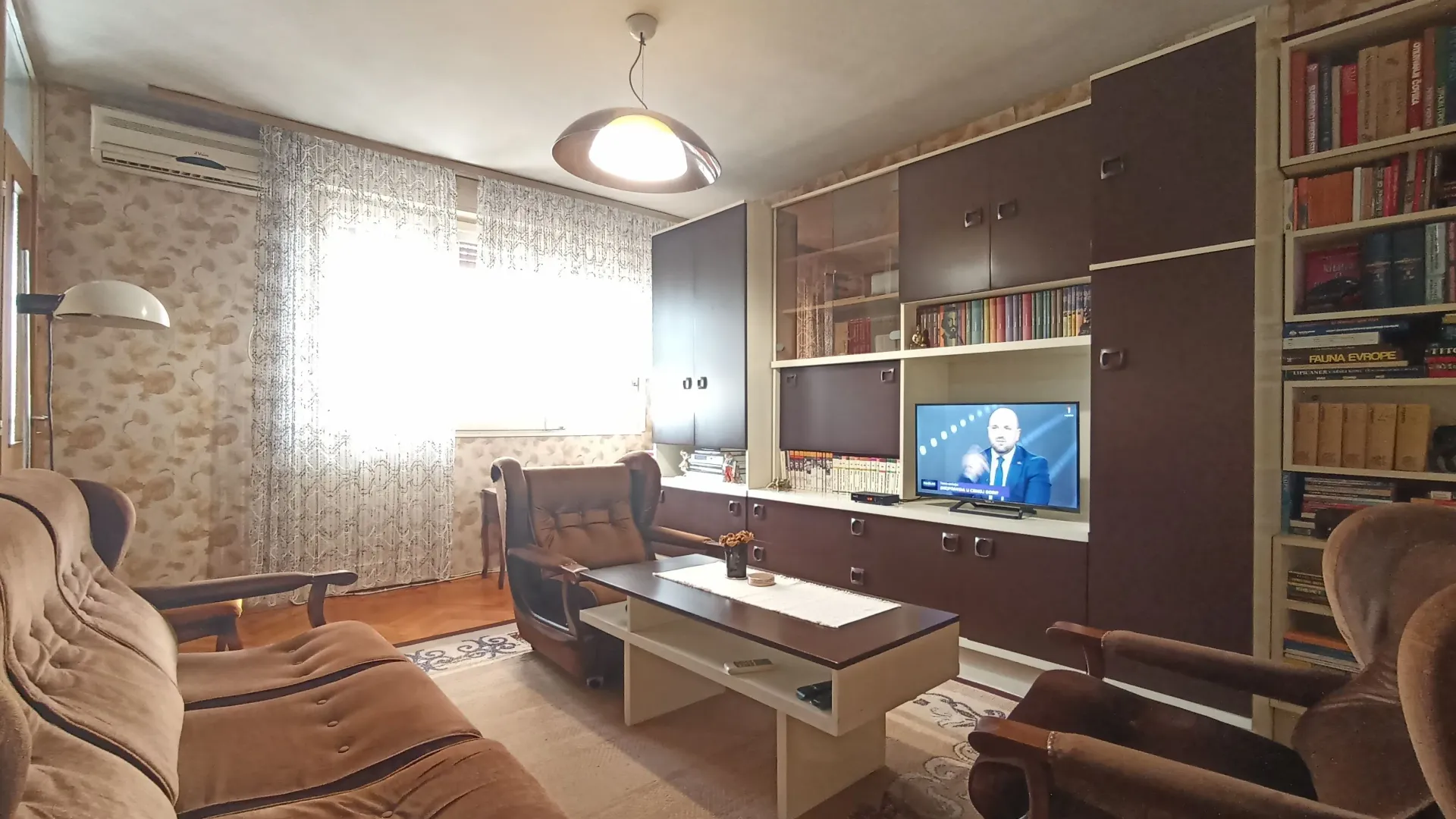 Prodaja, dvosoban stan, 75m², Centar, Podgorica