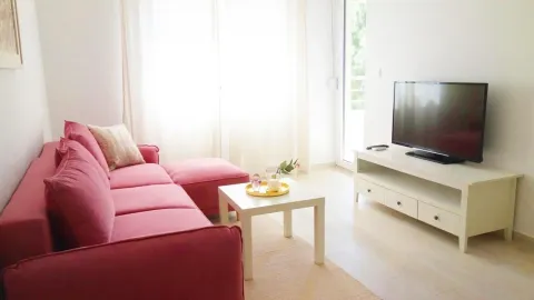Rent, one bedroom apartment, 46m², Golubovina, Budva - image 7