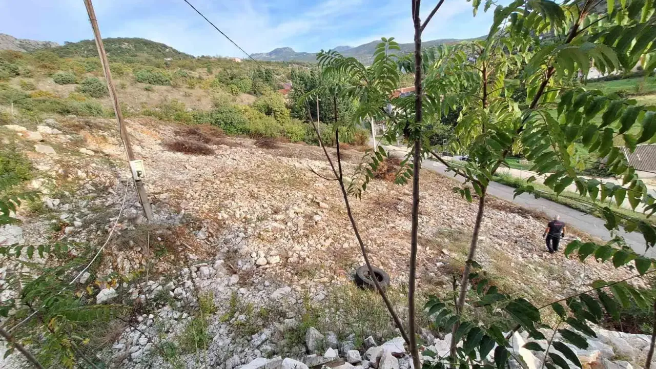 Prodaja, plac, 1300m², Podgorica, Crna Gora