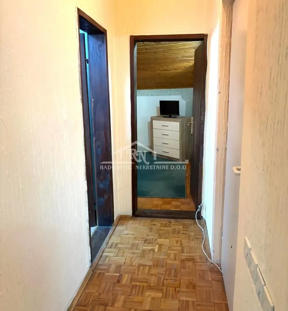Prodaja, trosoban stan, 88m², Petlovo Brdo, Beograd