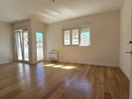 Izdavanje, stan, 93m², Central Point, Podgorica - image 2