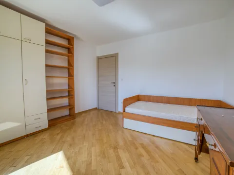 Rent, house, 170m², Zabjelo, Podgorica - image 8