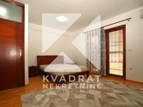 Izdavanje, trosoban stan, 120m², Pobrežje, Podgorica - image 7