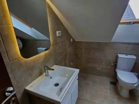 Izdavanje, jednosoban stan, 75m², Stari Aerodrom, Podgorica - image 7