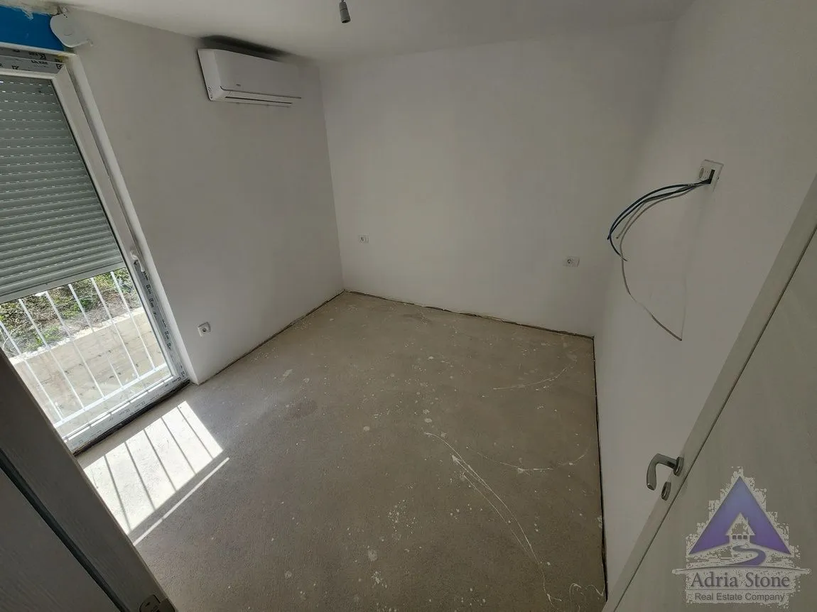 Sale, four bedroom apartment, 123m², Kalimanj, Tivat