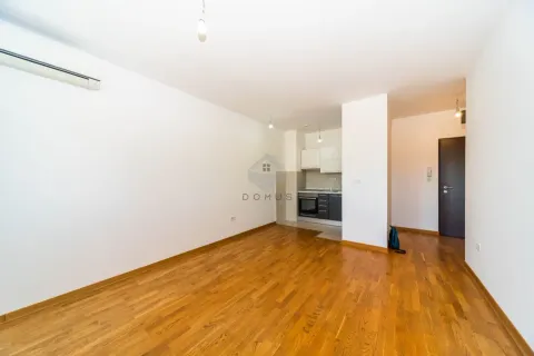 Rent, one bedroom apartment, 41m², City Kvart, Podgorica - image 3