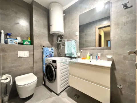 Izdavanje, dvosoban stan, 70m², Master Kvart, Podgorica - image 7