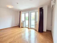 Rent, house, 280m², Čukarica, Beograd - image 7