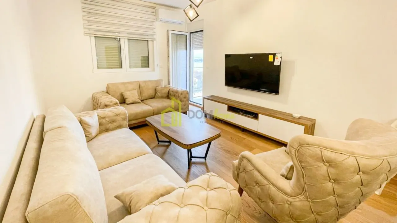 Izdavanje, jednosoban stan, 48m², City Kvart, Podgorica