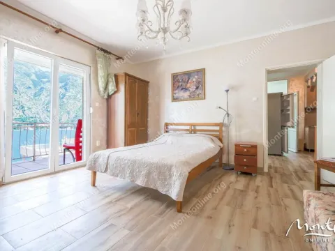 Prodaja, kuća, 172m², Muo, Kotor - image 17