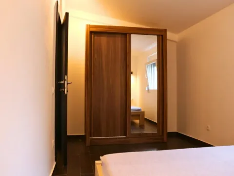 Sale, one bedroom apartment, 52m², Šušanj, Bar - image 13