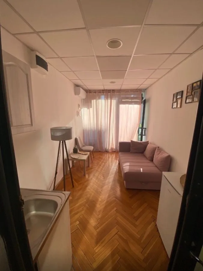 Izdavanje, poslovni prostor, 21m², Preko Morače, Podgorica